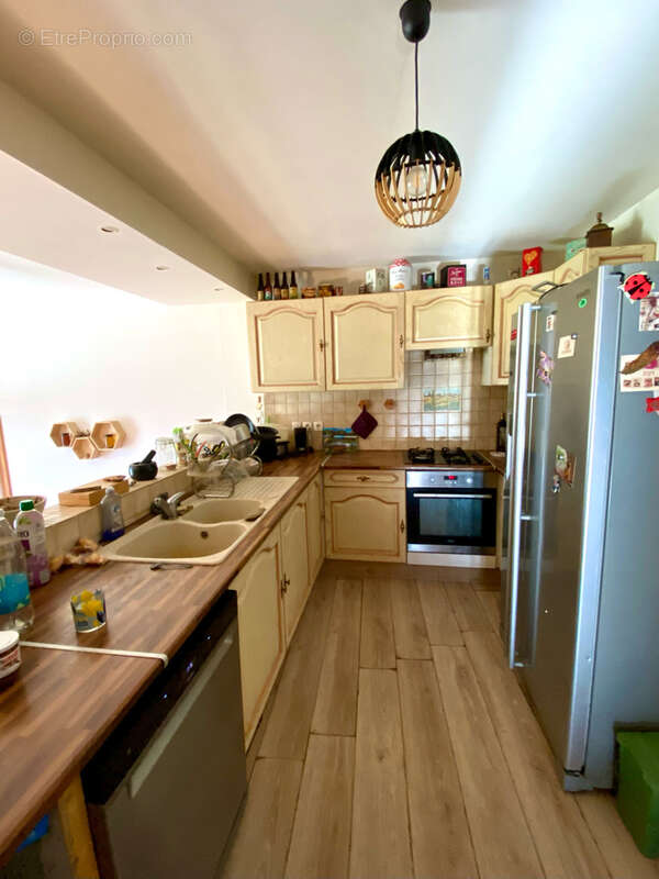 Sous compromis - Maison en pierres 160 m2 dans un environnement préservé avec vue ! - photo 8