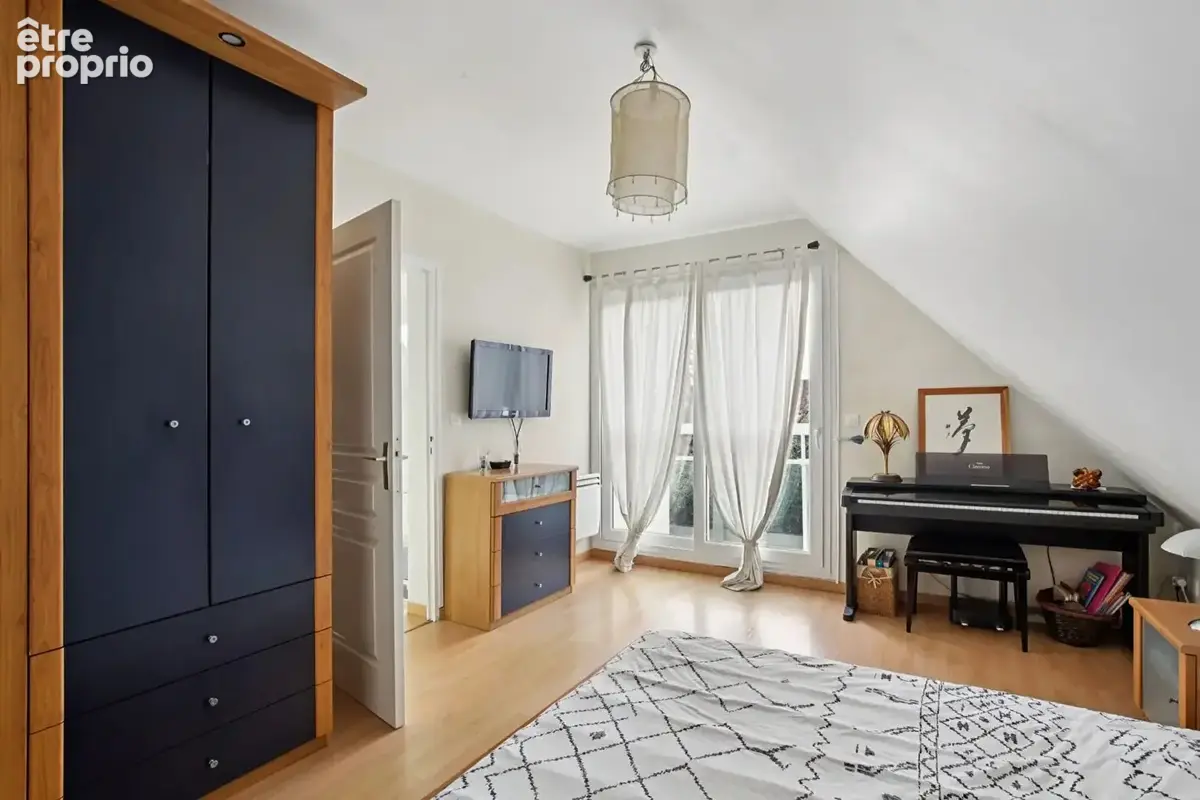 Chatou -  en lisiere du vesinet - maison de 1995 - 135 m²  - 4 chambres - terrain 484 m² -  lumineuse  au calme - photo 16