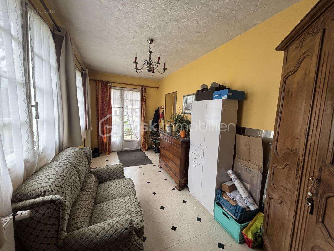 Maison à SAINT-MAURICE-AUX-RICHES-HOMMES