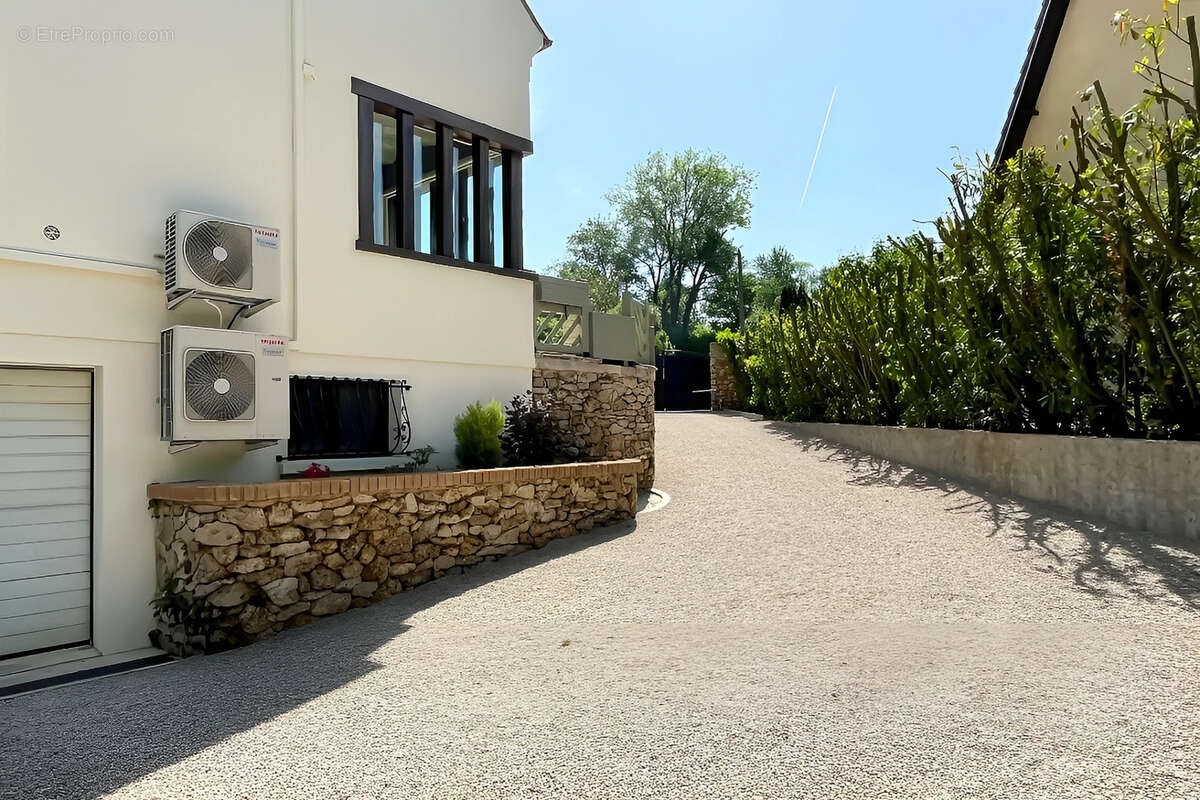 Maison à NANTEUIL-LES-MEAUX