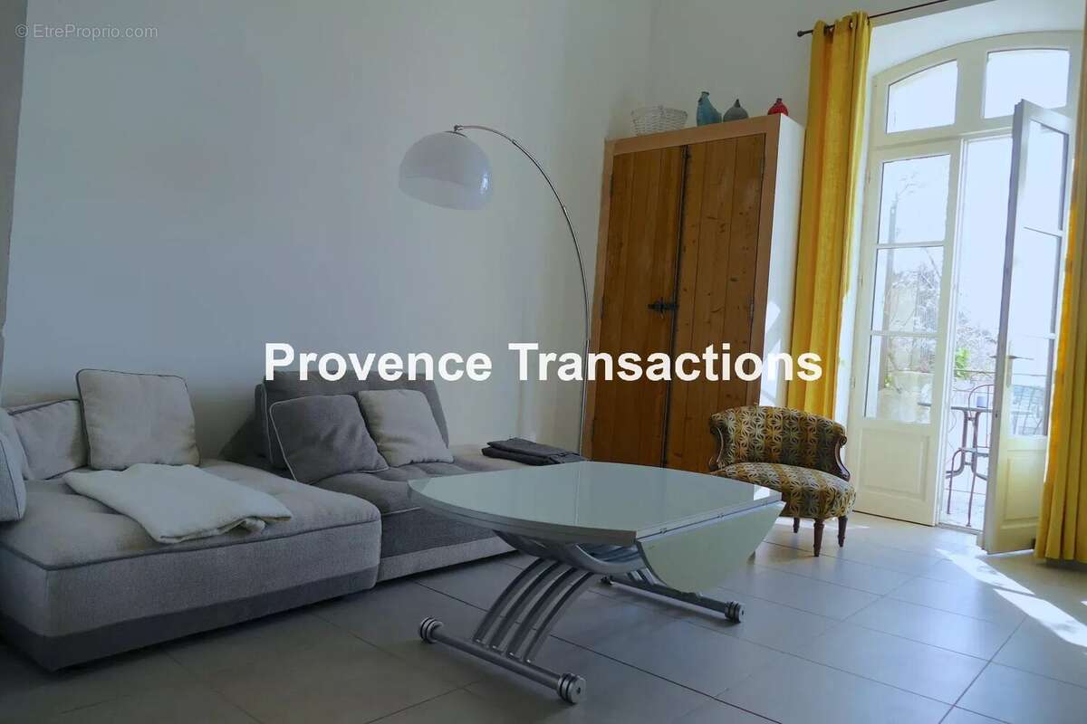 Appartement à BEAUMES-DE-VENISE