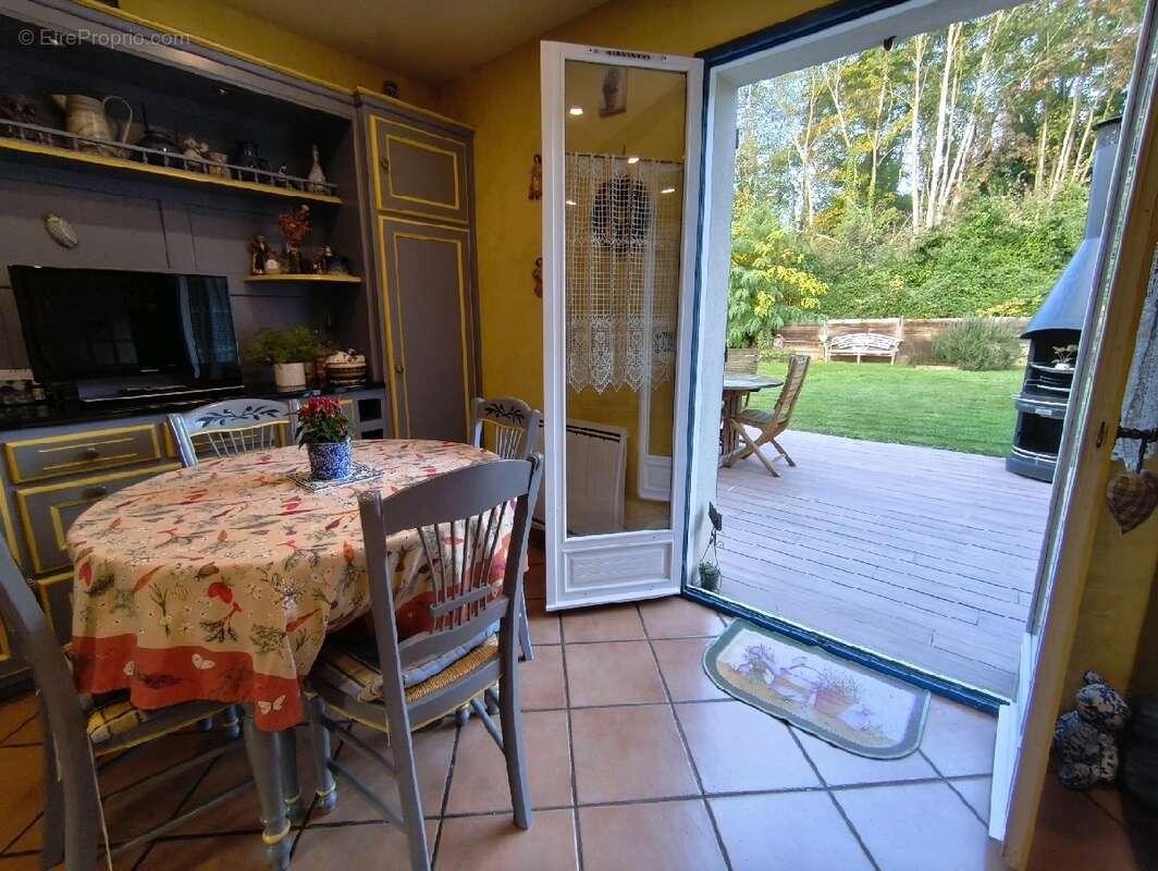 Maison à NESLES-LA-VALLEE