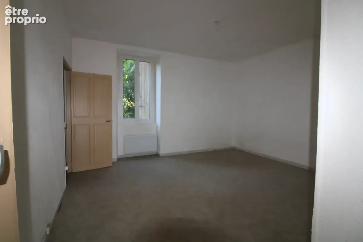 IMMEUBLE d'un total de 525 m2. - photo 9