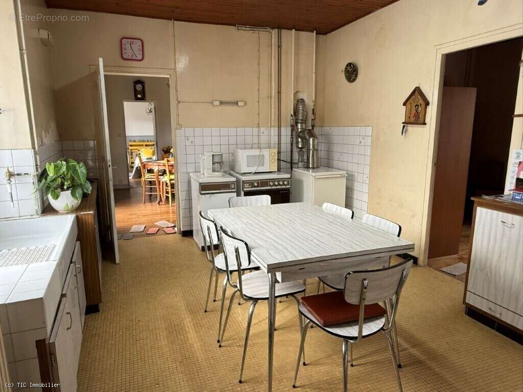Maison à SAUZE-VAUSSAIS