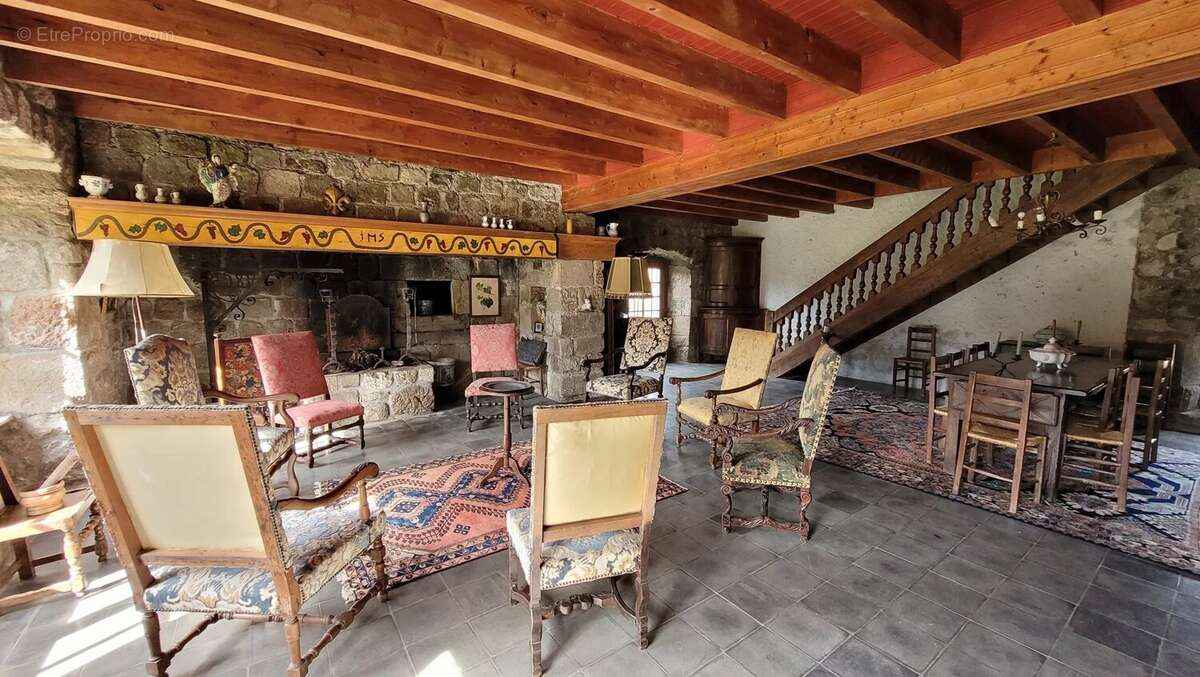 Ferme sur la commune de Chenereilles - photo 3