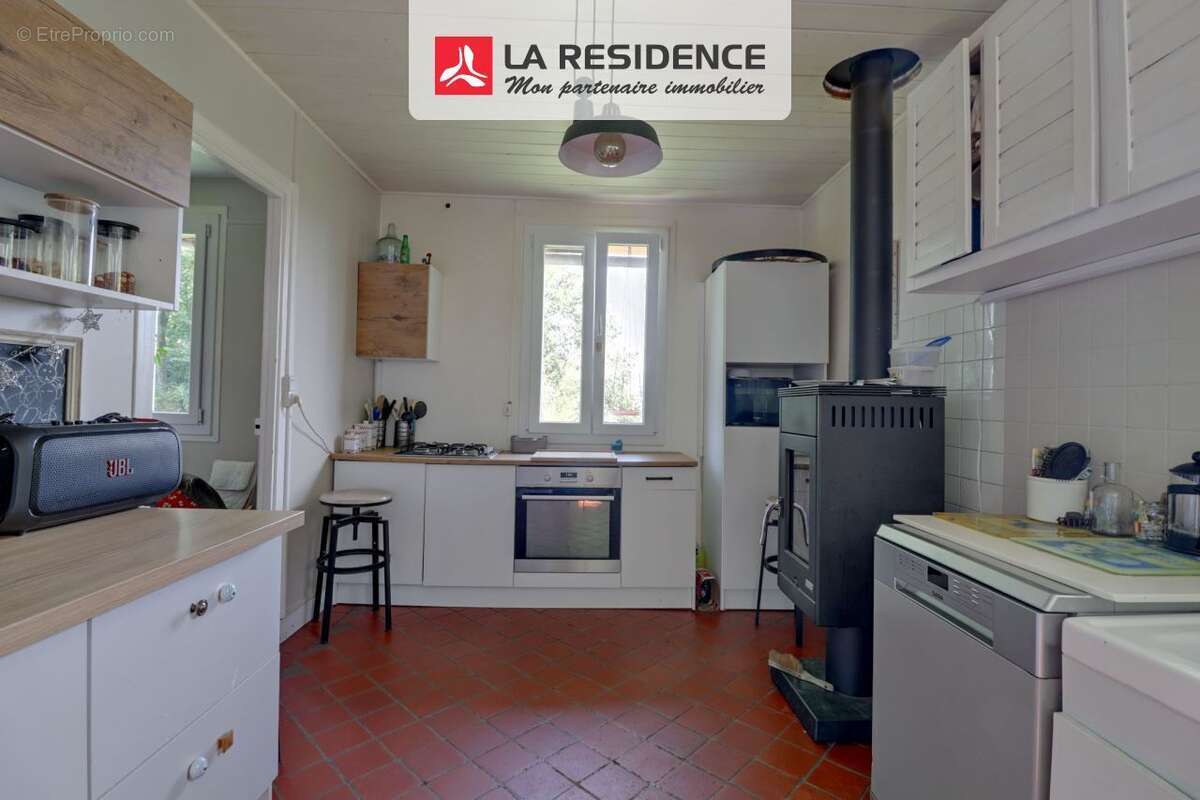 Maison à AULNAY-SUR-MAULDRE