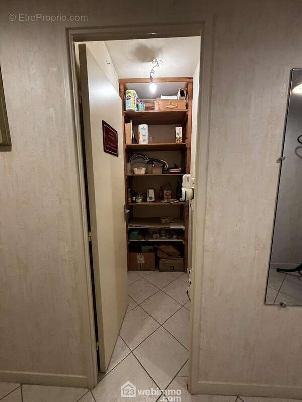 Le cellier de 3 m2, - Appartement à CHATELLERAULT