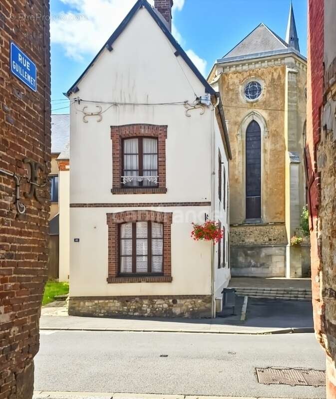 Maison à MOULINS-LA-MARCHE