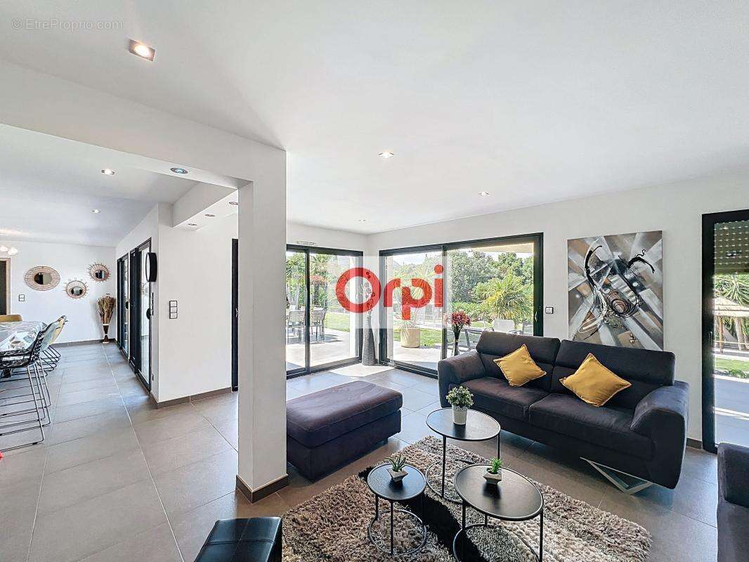 Maison à PORTO-VECCHIO