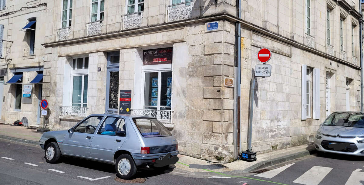 Appartement Saintes et local commercial 78m² - photo 3