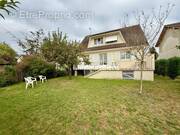 Maison à BEAUMONT-SUR-OISE