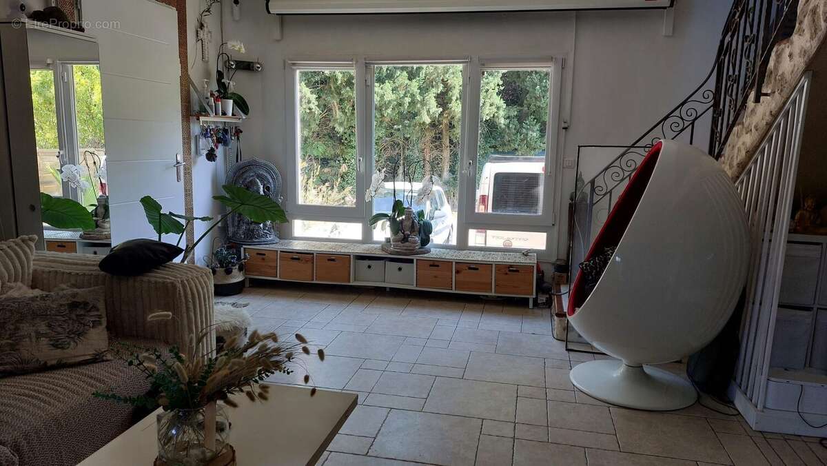 Maison 160 m² à Courthezon  - photo 8
