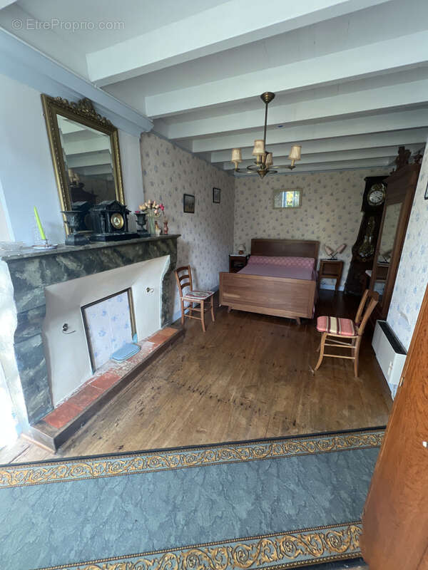 Maison à ASNIERES-LA-GIRAUD