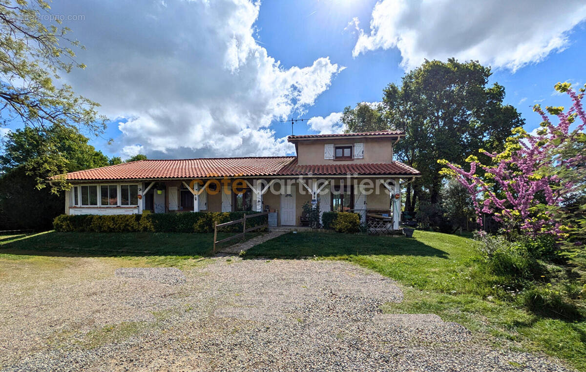Maison à LA VILLE-DIEU-DU-TEMPLE