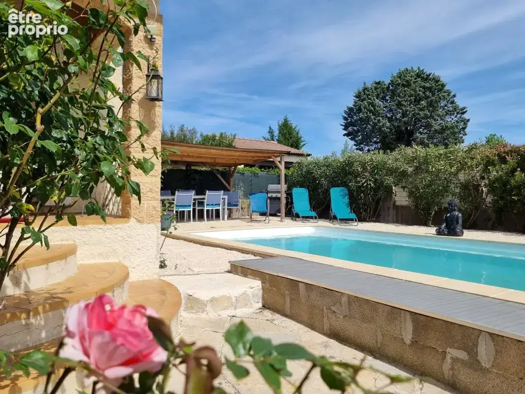 Photo Maison à Rousson au prix de 295 000€