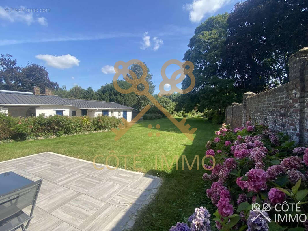 Maison à COURRIERES