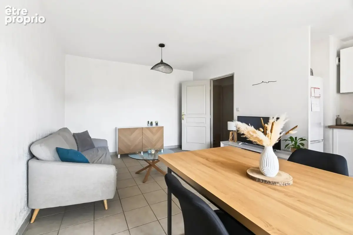 Appartement 2 pièces 45 m² à vendre à La Penne-Sur-Huveaune (13821) - photo 3