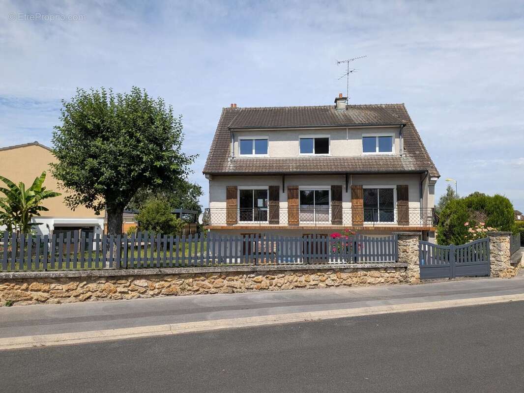 Maison 5 chambres – Commodités à pied ! - photo 16