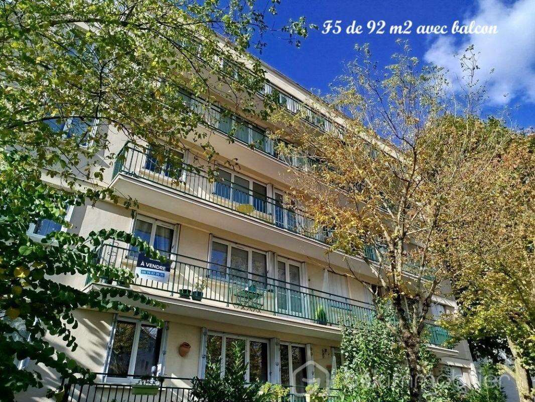 Appartement à LE PLESSIS-TREVISE