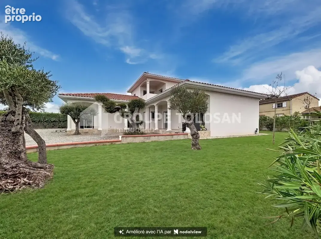 Maison 7 pièces 226 m² à vendre à Lavaur (81500) - photo 2