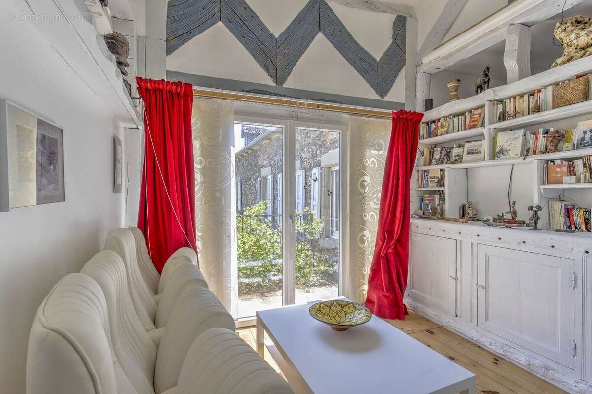 Maison en pierres, 300m2, au calme, commerces à pied/velo, 2ha, 30 min. d'Albi - photo 7