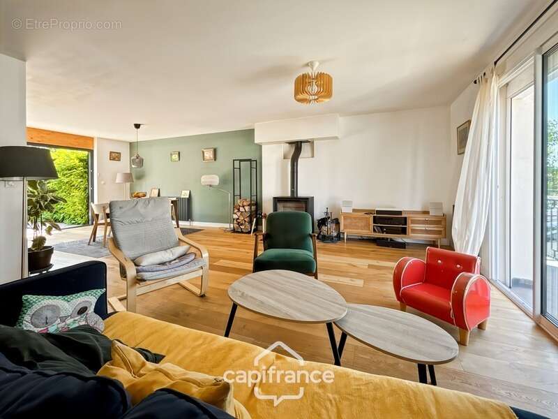 Maison rénovée de 102 m² avec sous-sol aménageable et jardin, quartier Rompsay – Périgny - photo 9