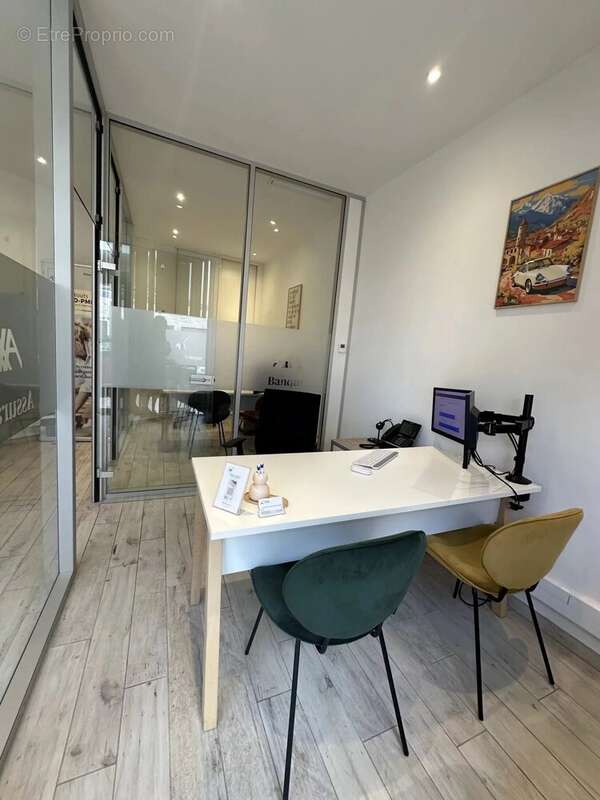 Appartement à SAINT-LAURENT-DU-VAR