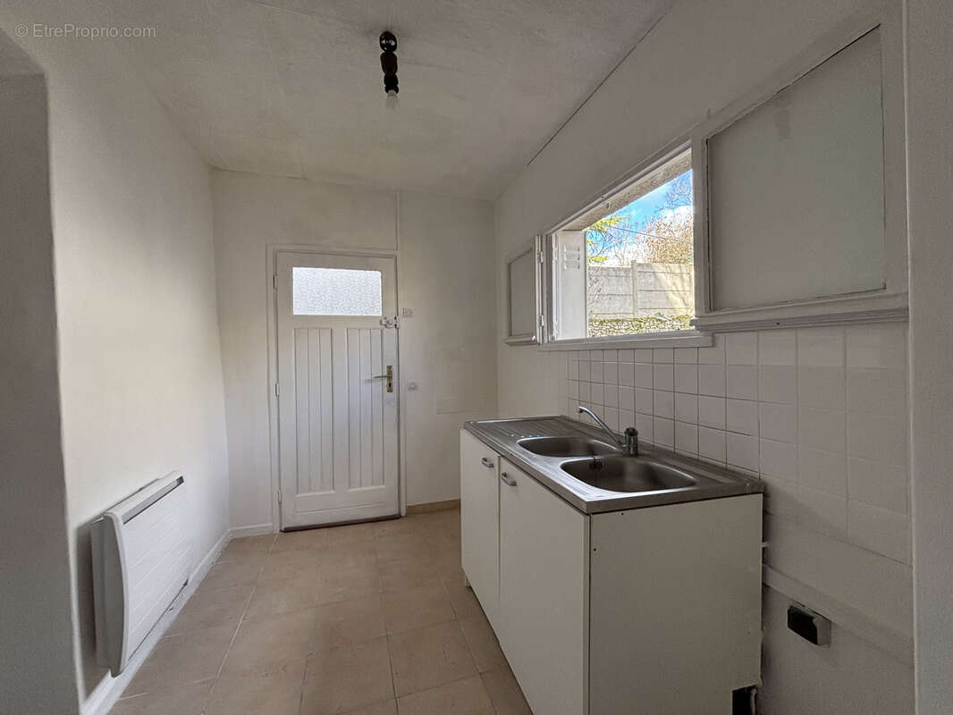 Appartement à SARTROUVILLE