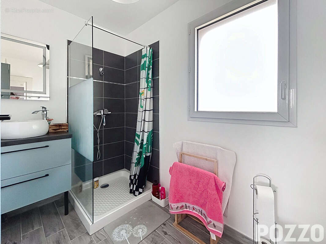 Maison contemporaine à 5 minutes de BERNAY ! - photo 11