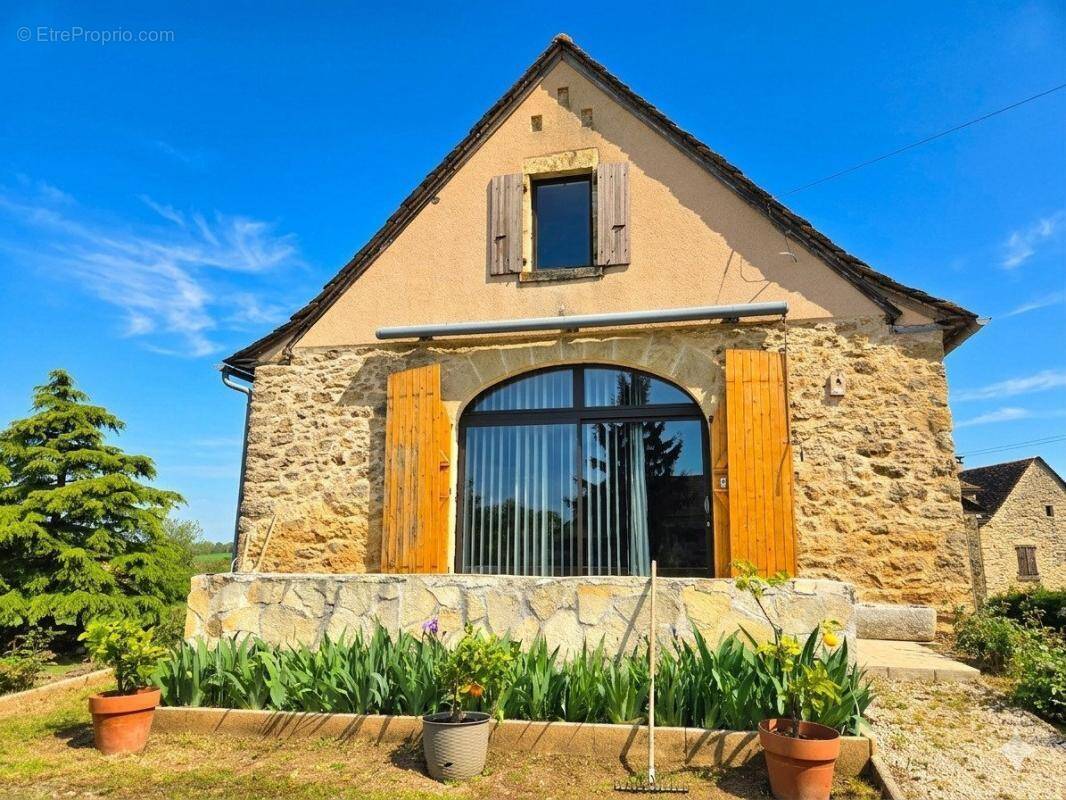 Maison à ANGLARS-SAINT-FELIX