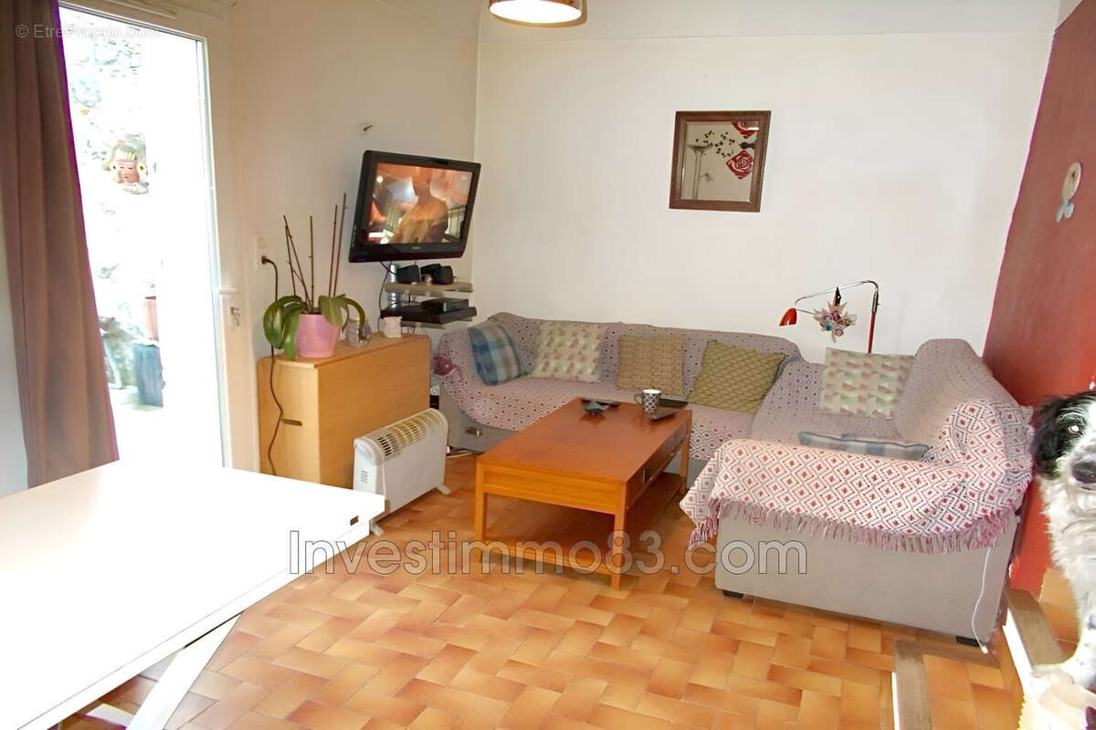 Appartement à BEAUMONT-DE-PERTUIS