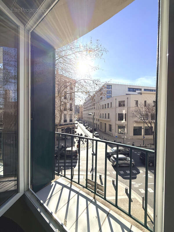 Appartement 69 m² à Marseille-2e  - photo 3