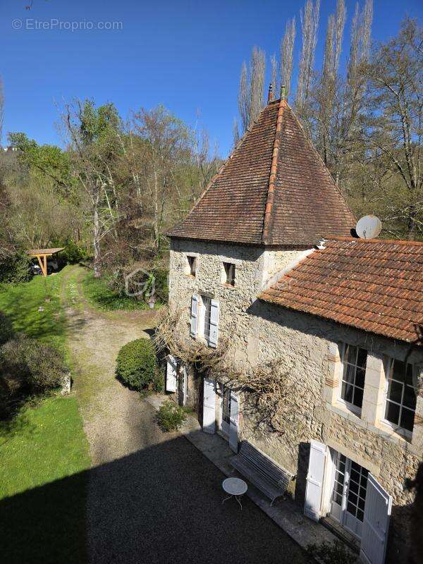 Maison à BAZENS