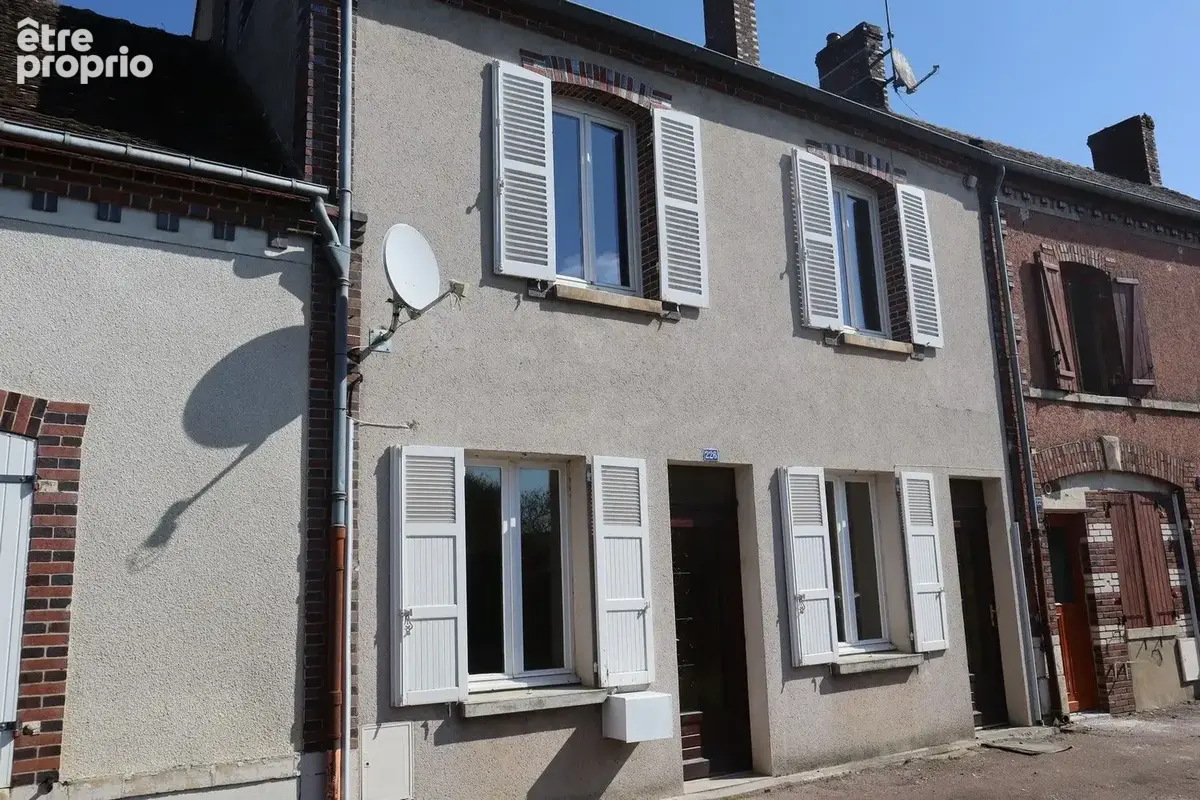 Maison à GY-LES-NONAINS