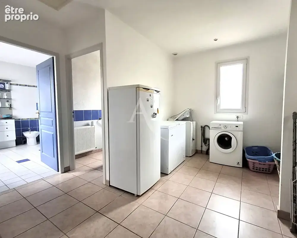 Propriété de caractère entre Saintes et Gémozac - photo 13