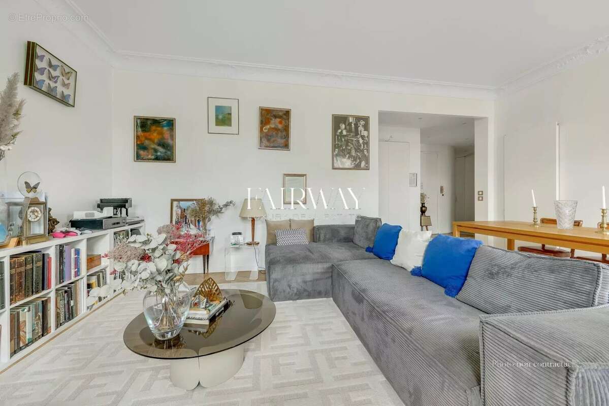 Appartement à PARIS-17E