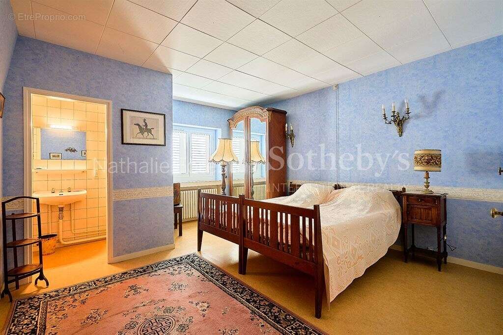 Maison à LA CHAPELLE-D'ARMENTIERES