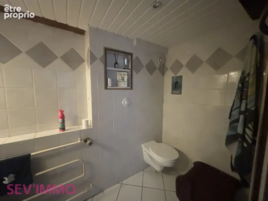 Sardon maison de village avec petit terrain - photo 15