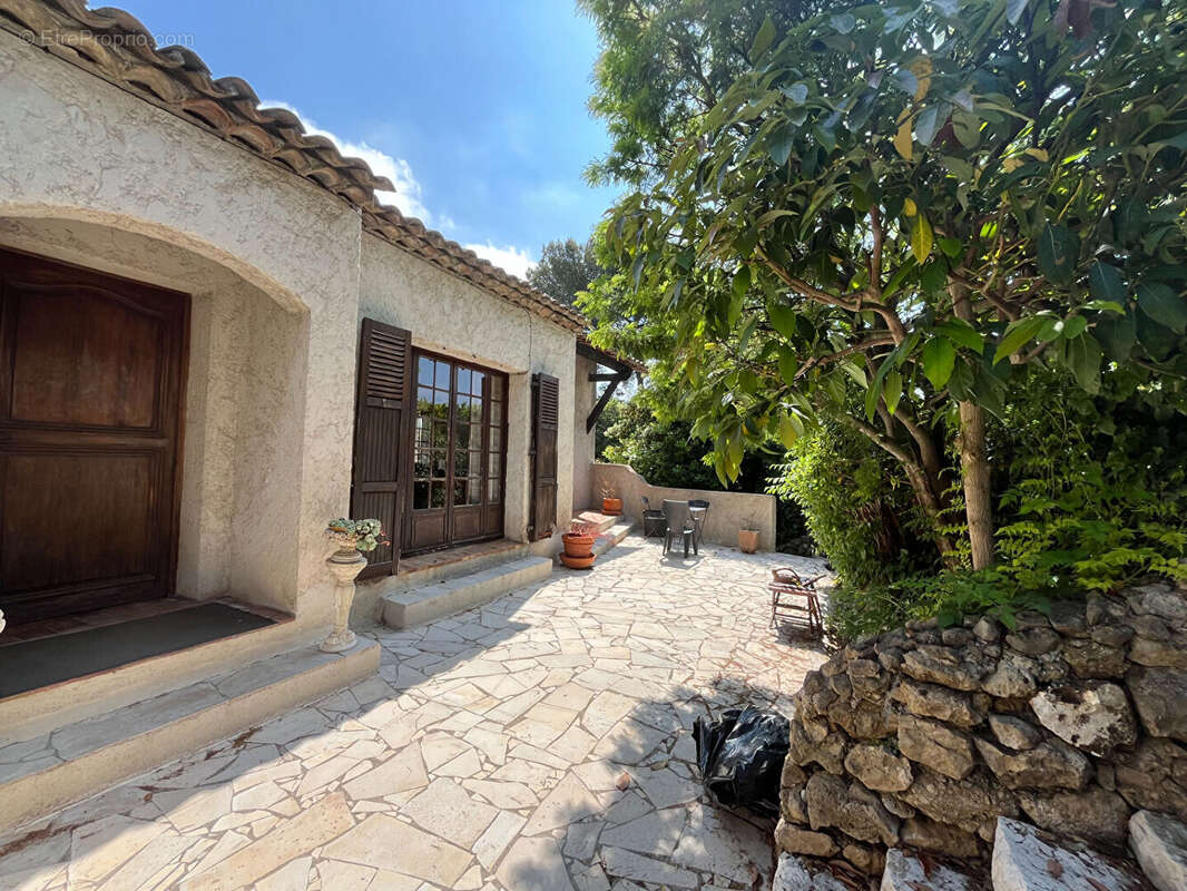 Maison à CAGNES-SUR-MER