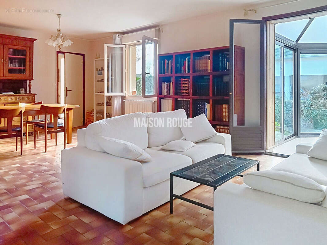 Maison à LE MINIHIC-SUR-RANCE