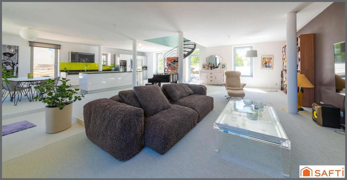 Maison 230 m² à Pange  - photo 4