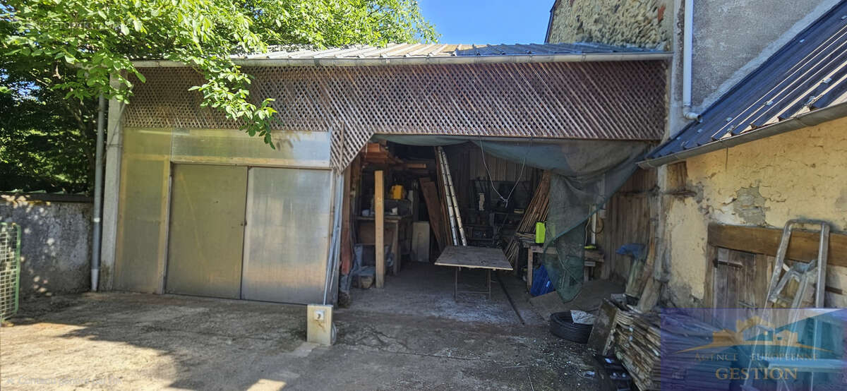 Maison à LAMARQUE-PONTACQ