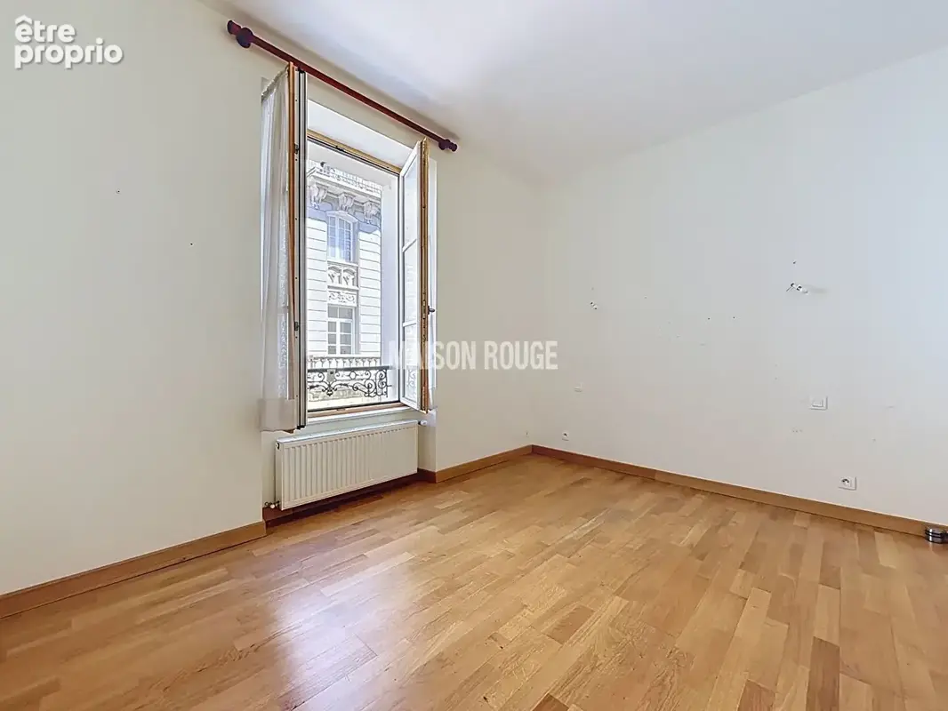 Dinard :Appartement  T3 1er étage Hyper centre - photo 8