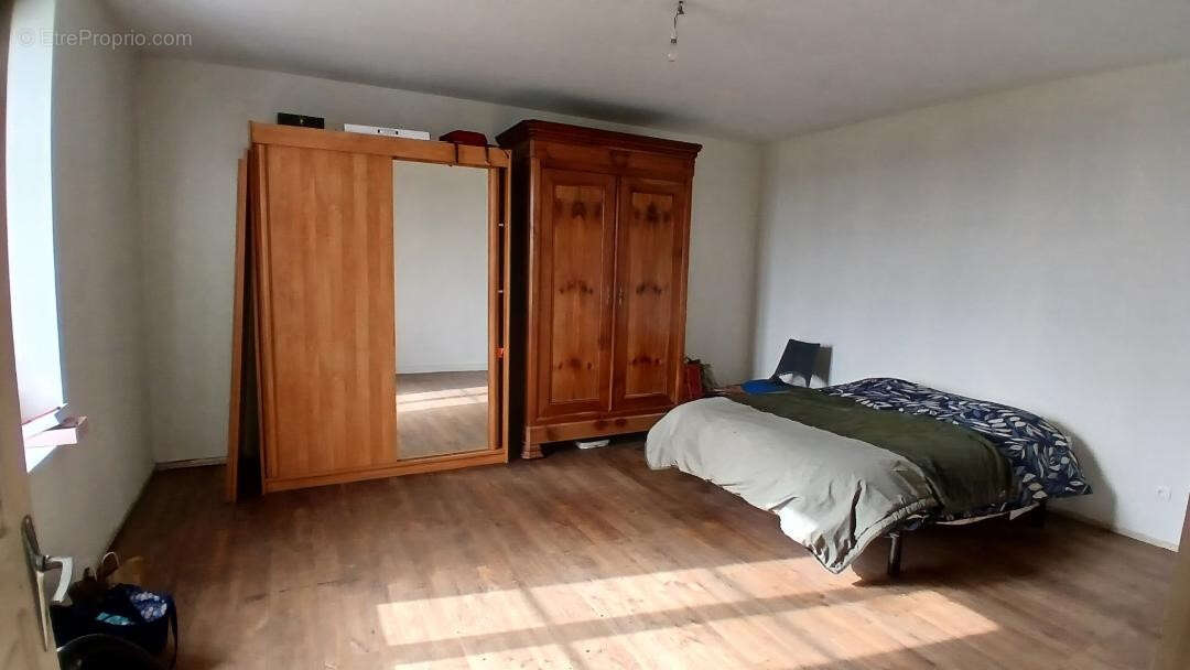 Maison à MONTOURNAIS