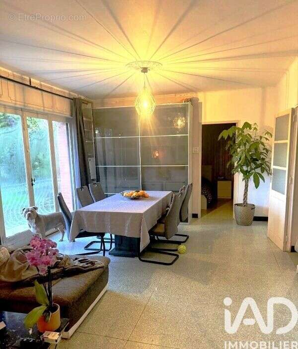 Photo 2 - Maison à ARLES