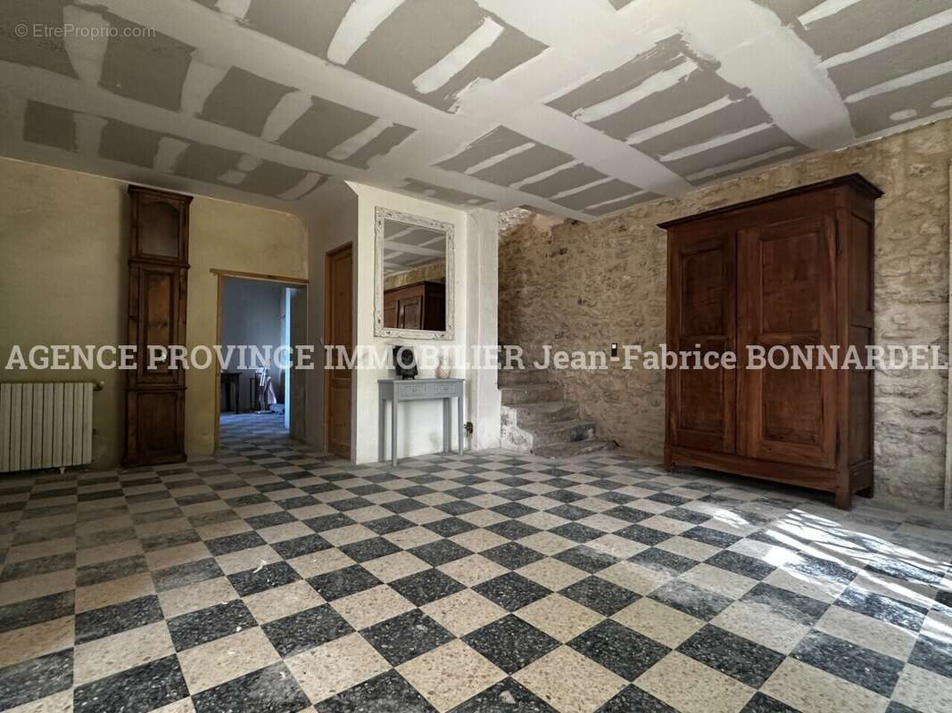 Maison à CHANTEMERLE-LES-GRIGNAN