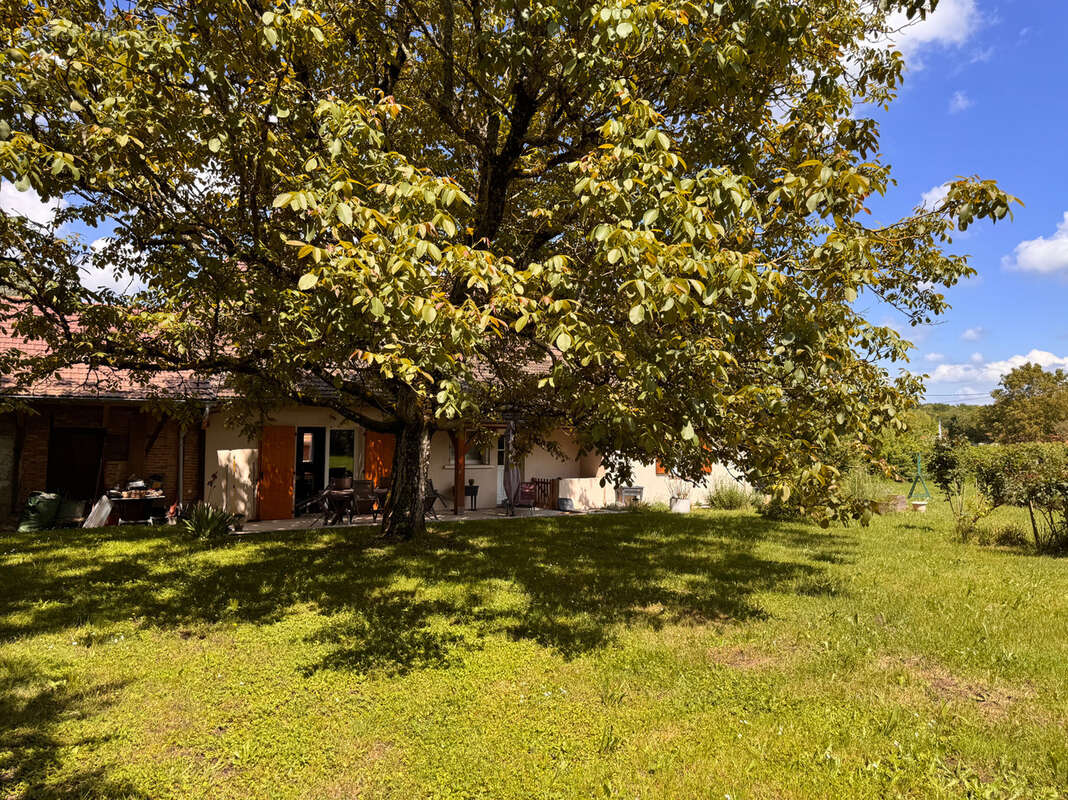 Maison à PIERRE-DE-BRESSE