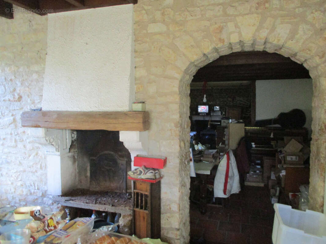 Maison à CEAUX-EN-COUHE