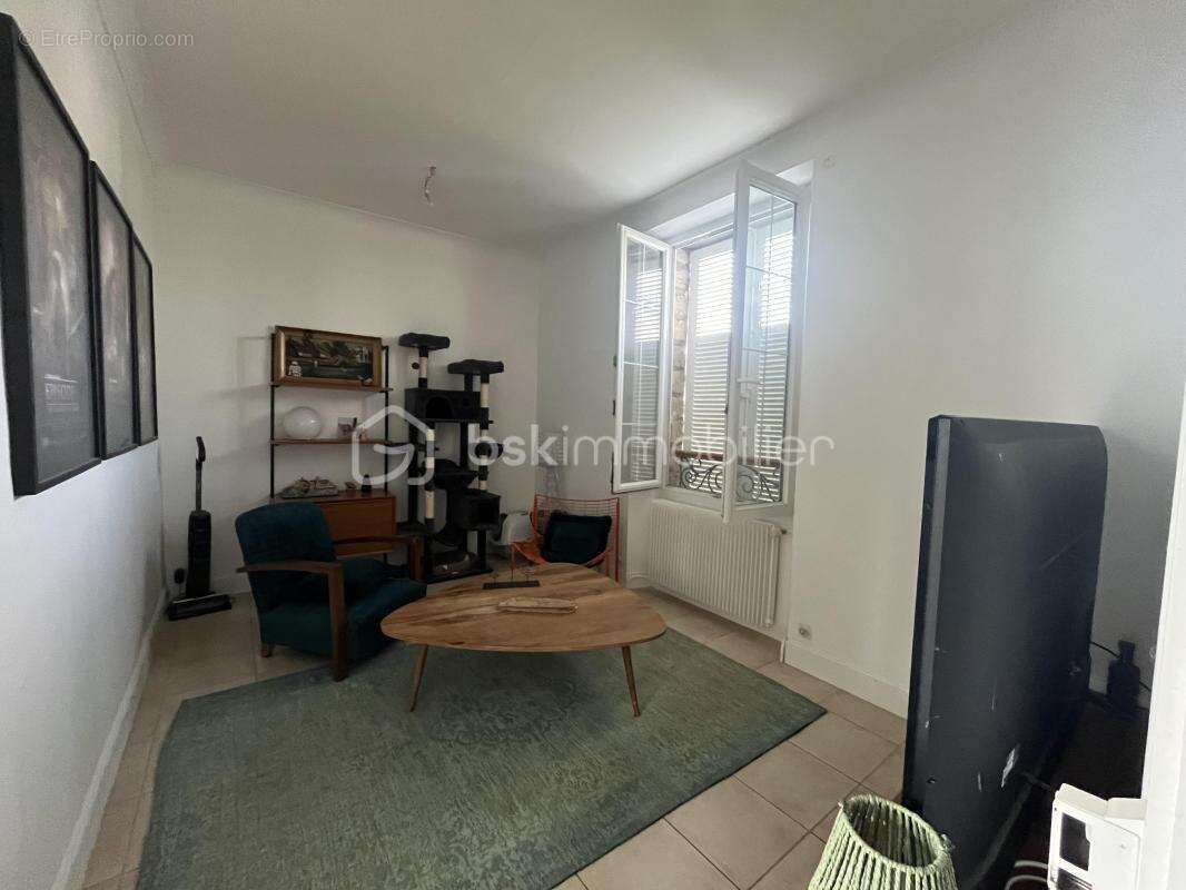 Maison  - 73 m² - 5 pièces - photo 8