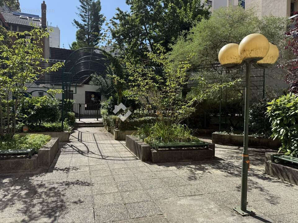 Appartement à VANVES